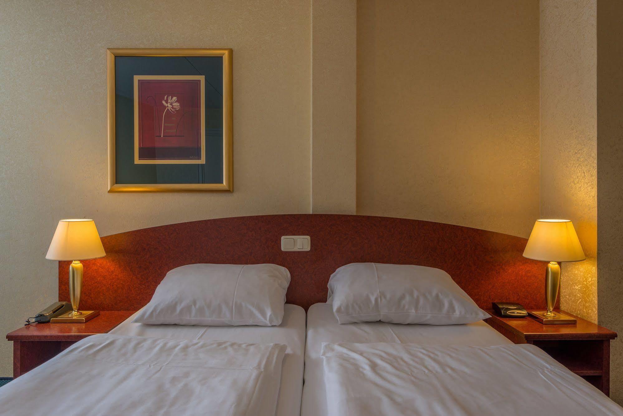 Prominent Inn Hotel Noordwijk Ngoại thất bức ảnh